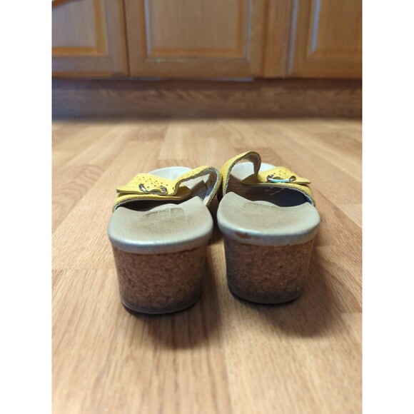 Worishofer Sandals Womens 39 Yellow Leather Cork Wedge Slide Buckle Eyelet - Picture 3 of 8
